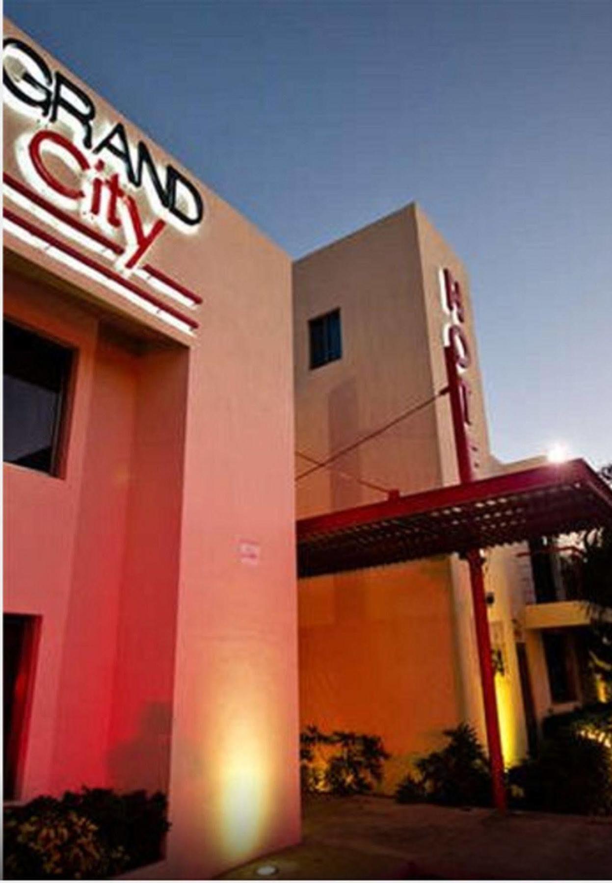 Grand City Hotel Cancun Exterior photo